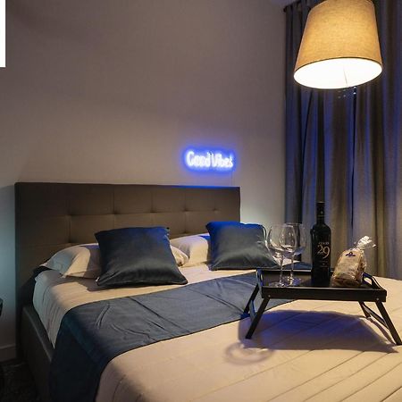 Annamaria - Central Station Charming Accommodation Bari Extérieur photo