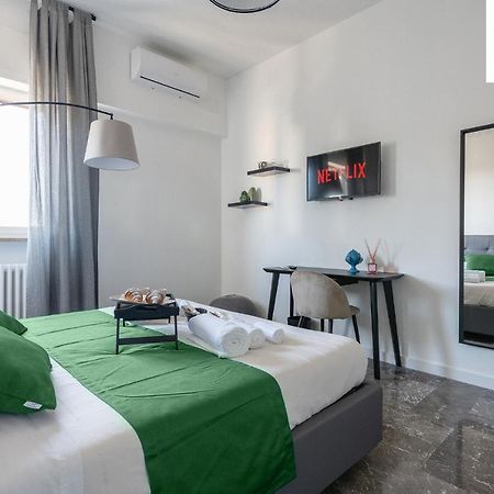 Annamaria - Central Station Charming Accommodation Bari Extérieur photo