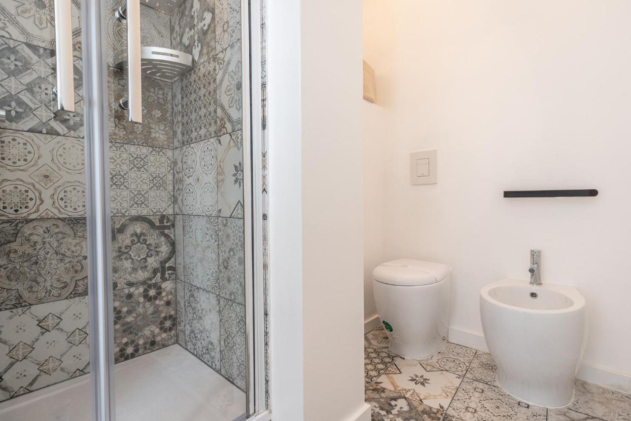Annamaria - Central Station Charming Accommodation Bari Extérieur photo
